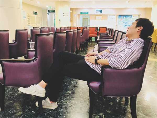 Diseño y características de asientos giratorios para accesibilidad